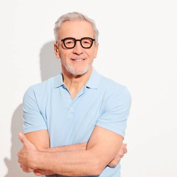 6 implanton nyugvó 4 szöveg mellett nagy